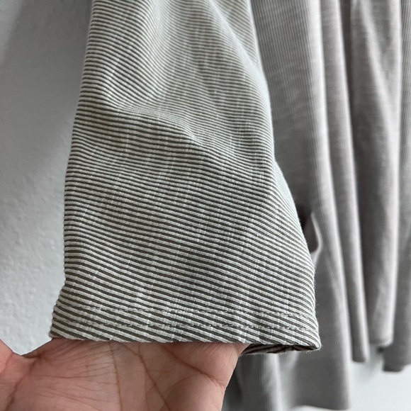 DONNI. Open front Gray Sweater Coat Size Unique - Picture 5 of 10